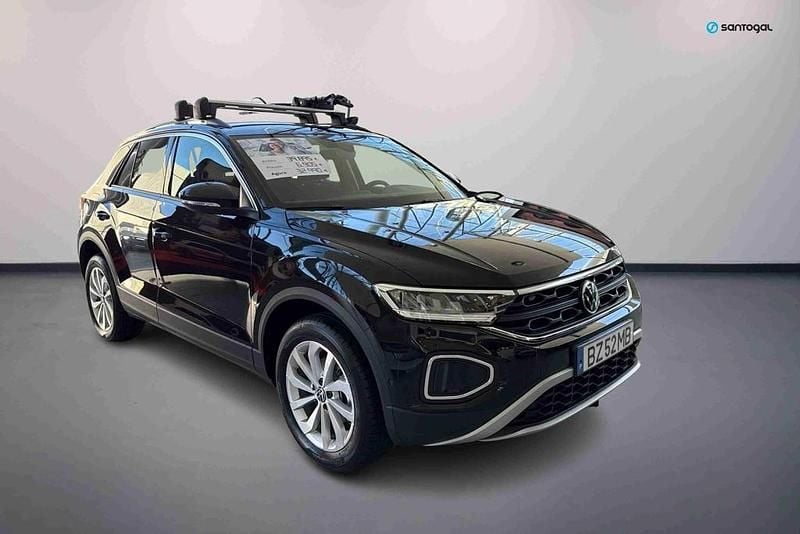 Preto Novo 2025 VW T-Roc SUV | € 32.990 (Preço justo) - Imagem 1/4