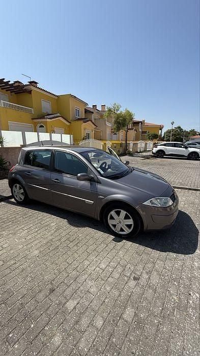 Usado 2003 Renault Mégane II Sedan | € 1.500 (Preço justo) - Imagem 1/4