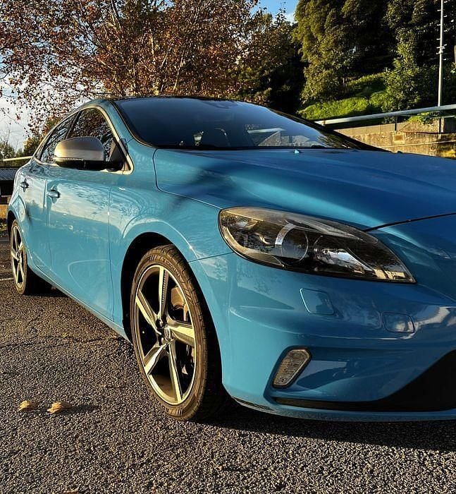 Usado 2016 Volvo V40 R-Design Carrinha | € 15.950 (Bom preço) - Imagem 1/4