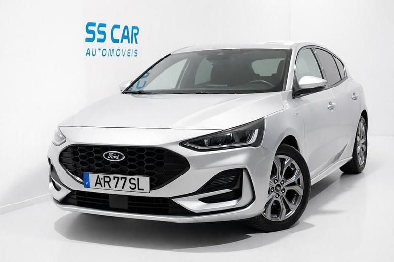Usado Ford Focus ST-Line 125 HP (91 kW) 2022 Cinza Citadino