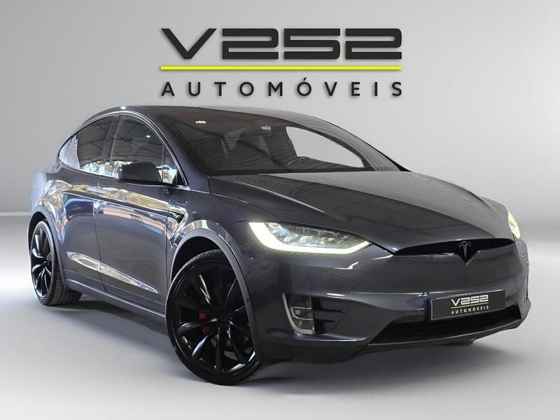 Cinzento Usado 2020 Tesla Model X SUV | € 42.950 (Preço justo) - Imagem 1/4