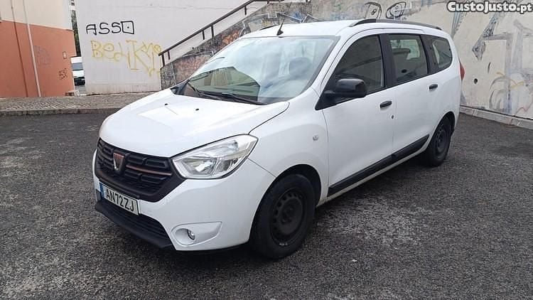 Branco Usado 2022 Dacia Lodgy Comfort Monovolume | € 12.555 - Imagem 1/1