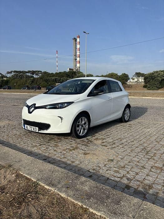 Usado 2017 Renault Zoe Bose Edition Citadino | € 9.200 - Imagem 1/4