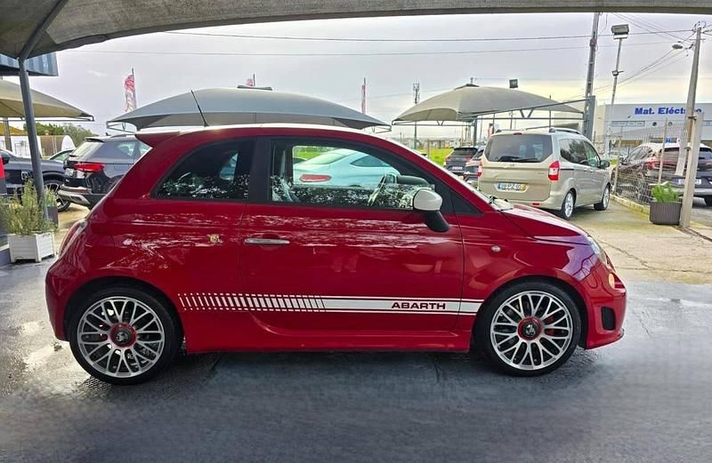 Usado Abarth 500 135 HP (99 kW) 2009 Vermelho Citadino