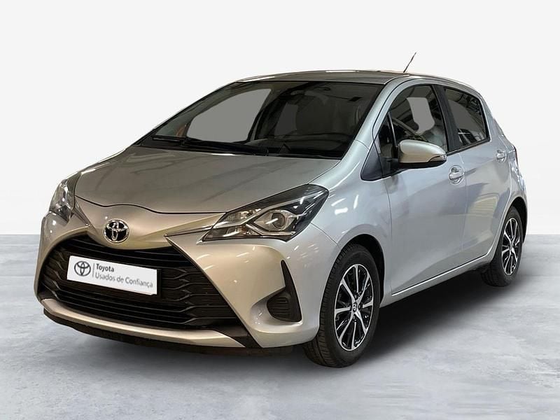 Cinza perola (metalizado) Usado 2019 Toyota Yaris Comfort Sedan | € 12.500 (Preço justo) - Imagem 1/4