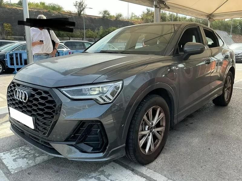 Preto Usado 2021 Audi Q3 Sportback S-Line SUV | € 36.400 - Imagem 1/4