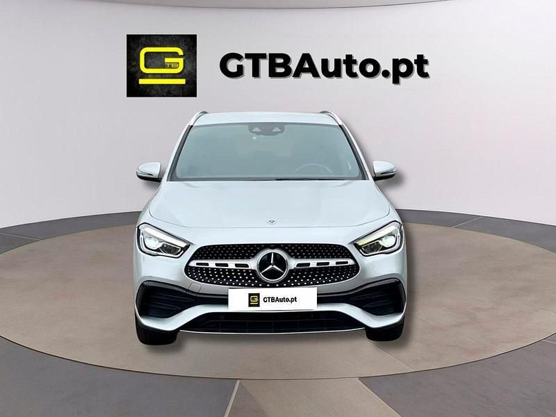 Cinza Usado 2020 Mercedes GLA250 AMG SUV | € 34.499 - Imagem 1/4