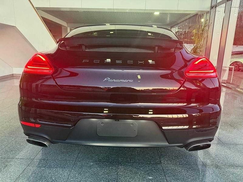 Usado Porsche Panamera 300 HP (220 kW) 2015 Outra Citadino