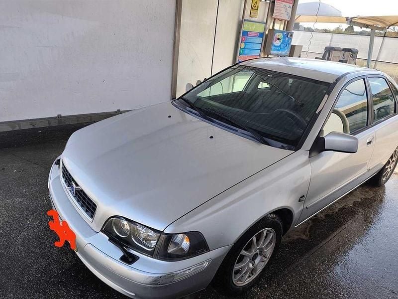 Usado 2003 Volvo S40 Sedan | € 2.400 - Imagem 1/4