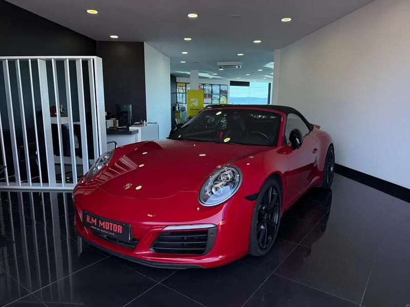 Vermelho Usado 2016 Porsche 911 Carrera Cabriolet Cabrios | € 114.000 - Imagem 1/4