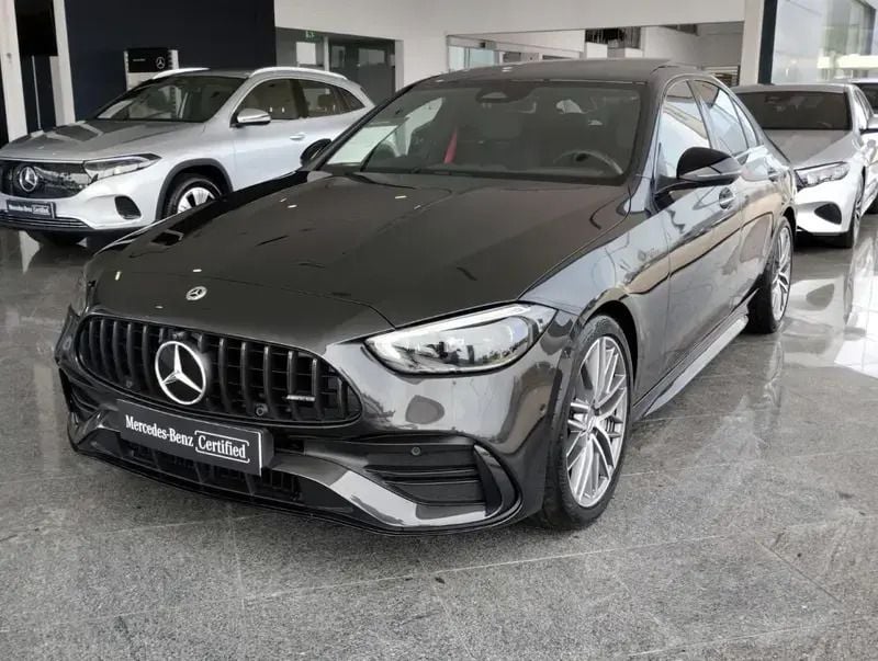 Cinza graphite Usado 2023 Mercedes C43 AMG AMG Sedan | € 82.900 - Imagem 1/4