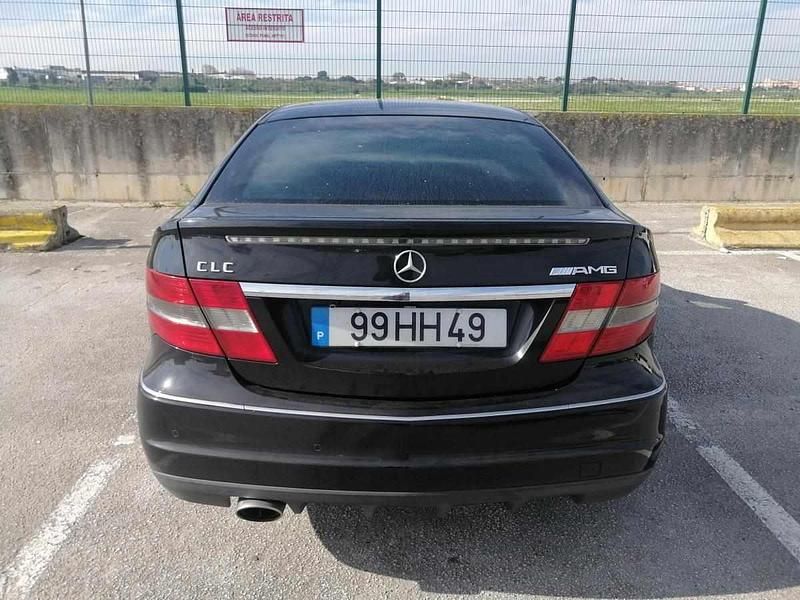 Usado Mercedes CLC220 150 HP (110 kW) 2009 Preto Citadino