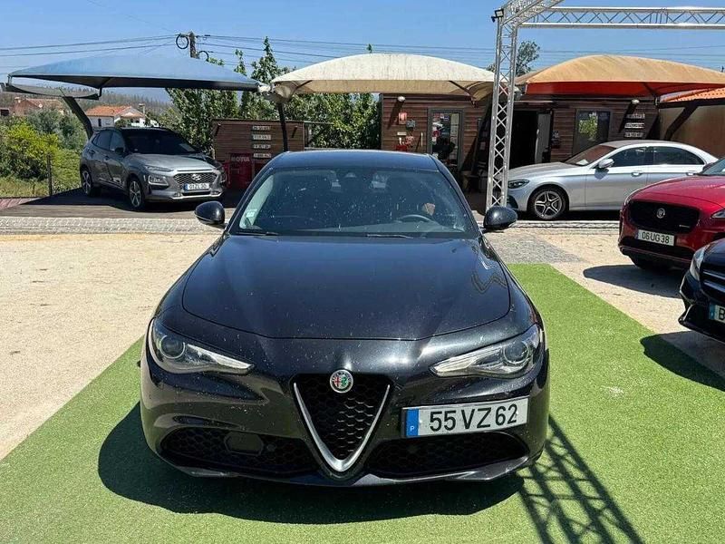 Usado Alfa Romeo Giulia Super 150 HP (110 kW) 2017 Preto Sedan