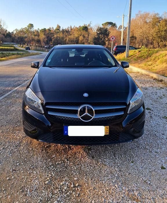 Usado 2014 Mercedes A180 Sedan | € 13.499 (Preço justo) - Imagem 1/4