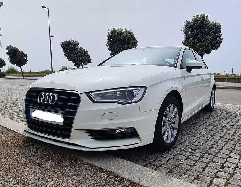 Usado 2015 Audi A3 Attraction Sedan | € 12.750 (Bom preço) - Imagem 1/4
