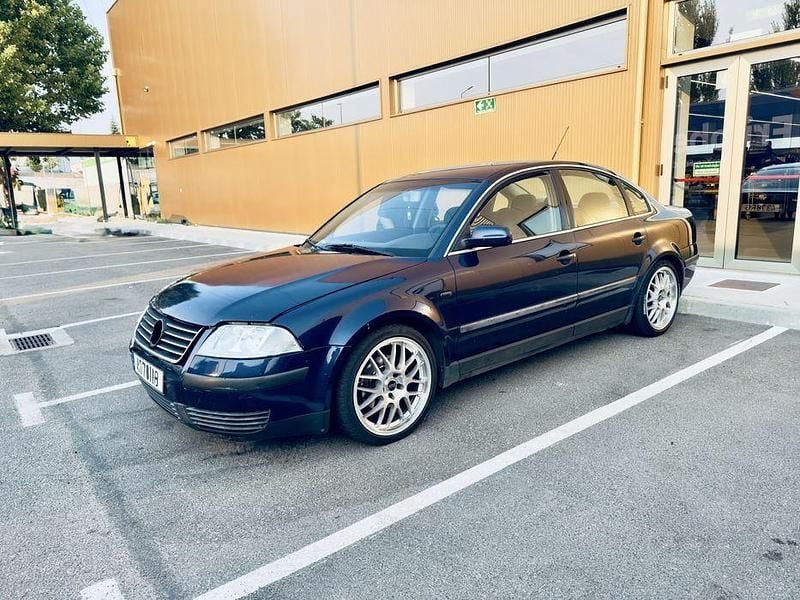 Usado 2001 VW Passat Sedan | € 1.500 (Super Preço) - Imagem 1/4