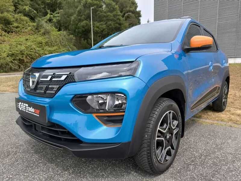 Cinzento Usado 2021 Dacia Spring Comfort Plus Citadino | € 11.500 (Bom preço) - Imagem 1/4
