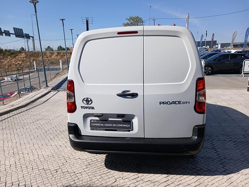 Usado Toyota Proace City City 100 HP (73 kW) 2023 Branco (sólida) Monovolume