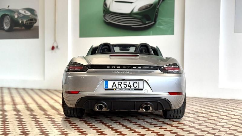 Usado Porsche 718 400 HP (294 kW) 2022 Cinza Cabrios