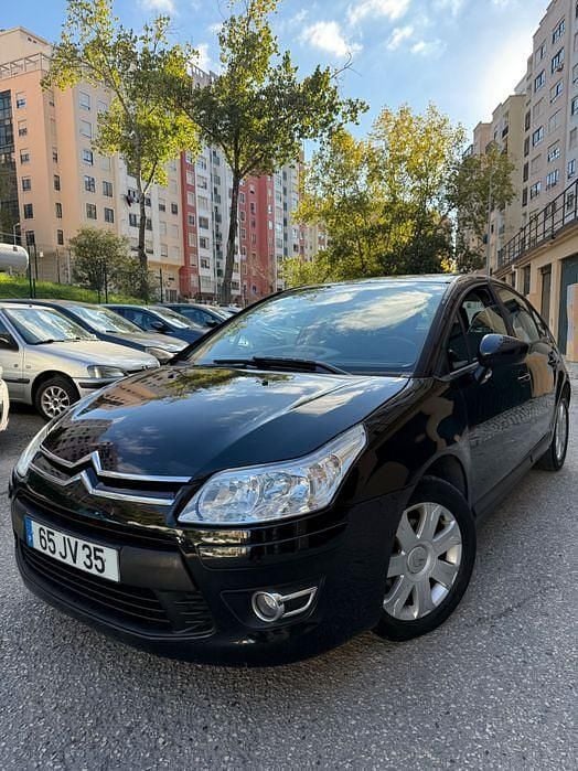 Usado Citroën C4 90 HP (66 kW) 2010 Sedan