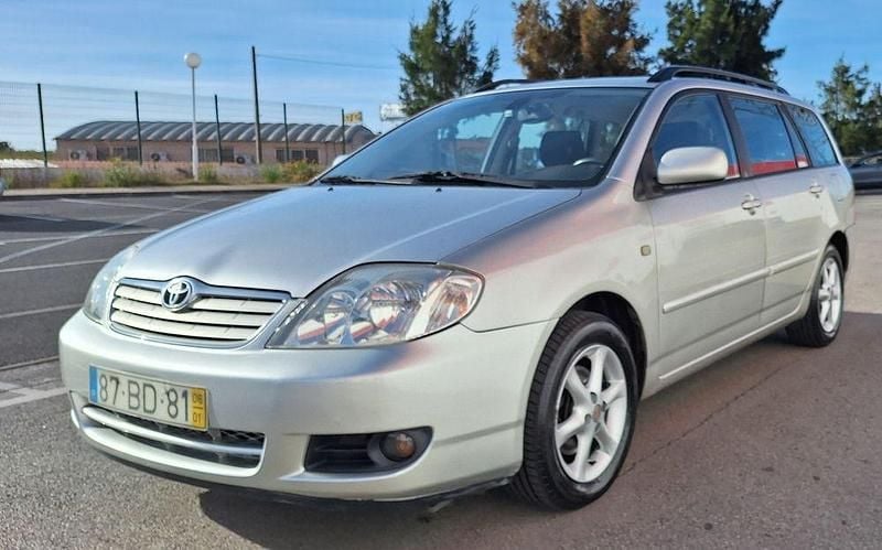 Usado 2006 Toyota Corolla Sedan | € 4.950 - Imagem 1/4