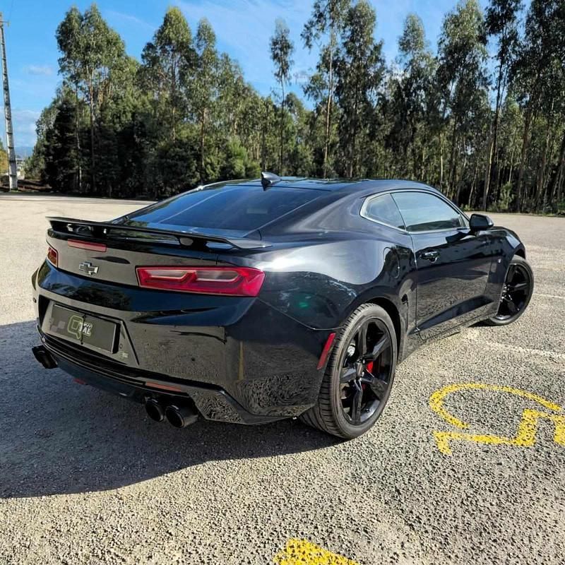 Usado Chevrolet Camaro 461 HP (339 kW) 2016 Preto Coupé