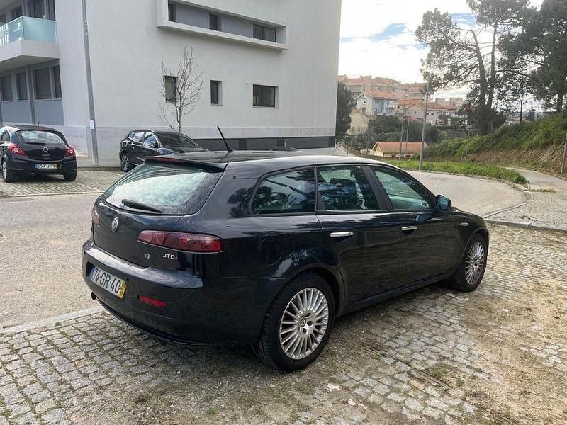 Usado 2008 Alfa Romeo 159 Sedan | € 4.990 (Super Preço) - Imagem 1/4
