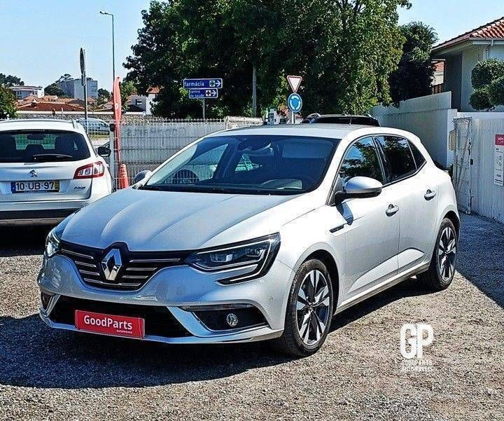 Cinzento (metalizado) Usado 2020 Renault Mégane IV Intens Citadino | € 19.990 (Preço elevado) - Imagem 1/4