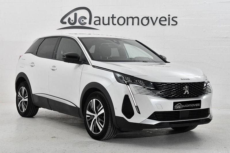Branco Usado 2024 Peugeot 3008 Allure SUV | € 27.900 - Imagem 1/4