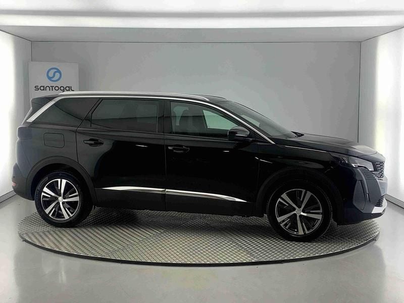 Preto Usado 2023 Peugeot 5008 Allure Monovolume | € 33.490 (Preço justo) - Imagem 1/4