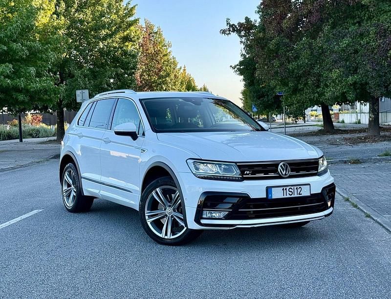 Branco Usado 2016 VW Tiguan R-line SUV | € 27.500 - Imagem 1/4