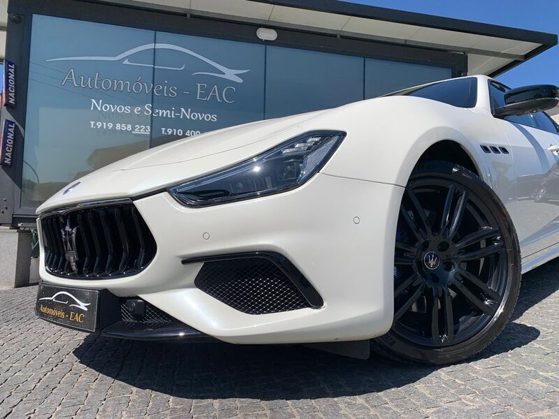 Usado Maserati Ghibli 330 HP (242 kW) 2021 Branco Coupé