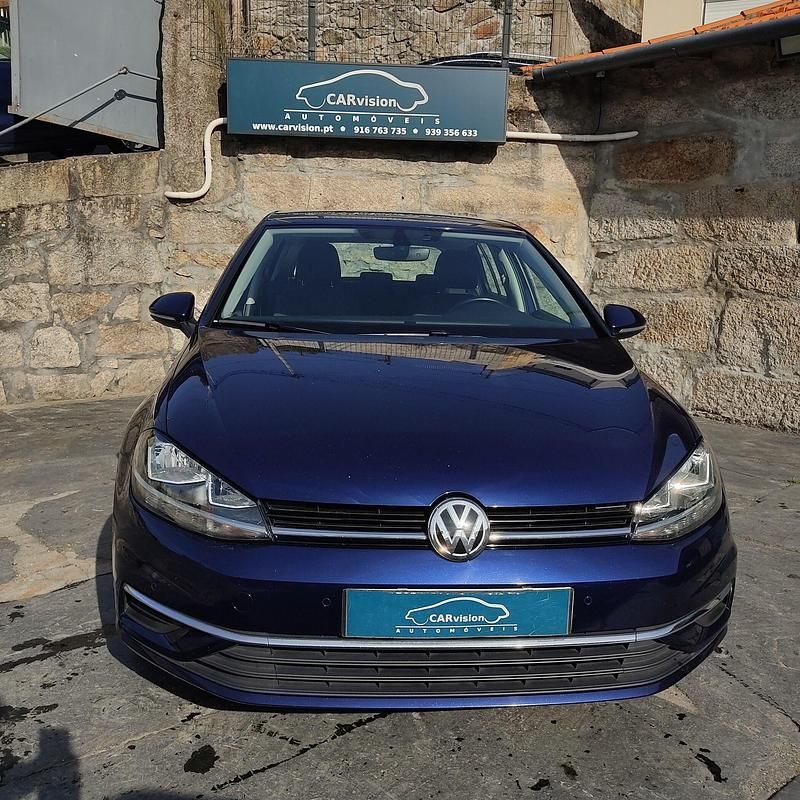 Usado VW Golf VII 115 HP (84 kW) 2019 Azul