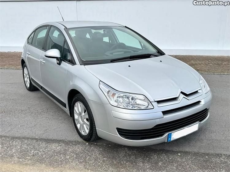 Usado Citroën C4 110 HP (80 kW) 2007 Cinza