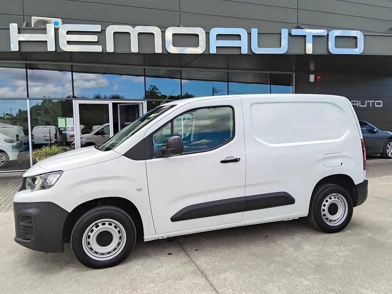 Branco Usado 2022 Peugeot Partner Monovolume | € 16.850 (Preço justo) - Imagem 1/2