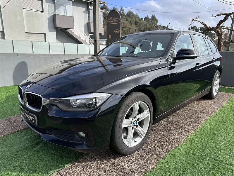 Usado BMW 320 Sport Line 184 HP (135 kW) 2013 Preto Carrinha
