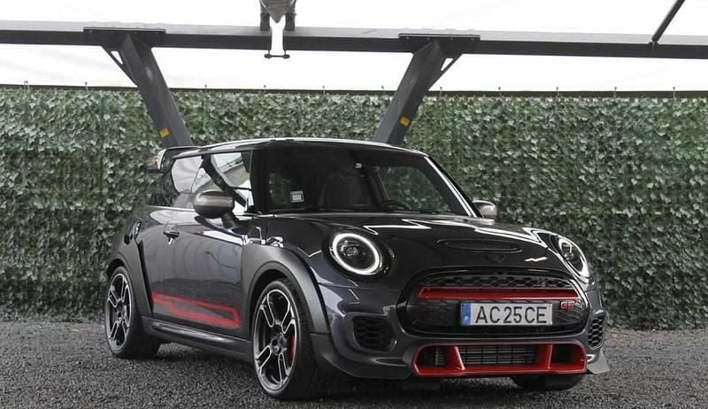 Cinzento Usado 2020 Mini John Cooper Works Citadino | € 35.000 - Imagem 1/4