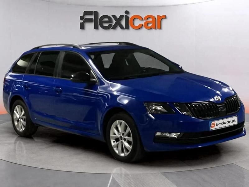 Azul Usado 2020 Skoda Octavia Ambition Carrinha | € 16.490 (Preço justo) - Imagem 1/4