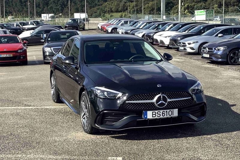 Preto Usado 2025 Mercedes C300 Sedan | € 63.730 (Preço elevado) - Imagem 1/4
