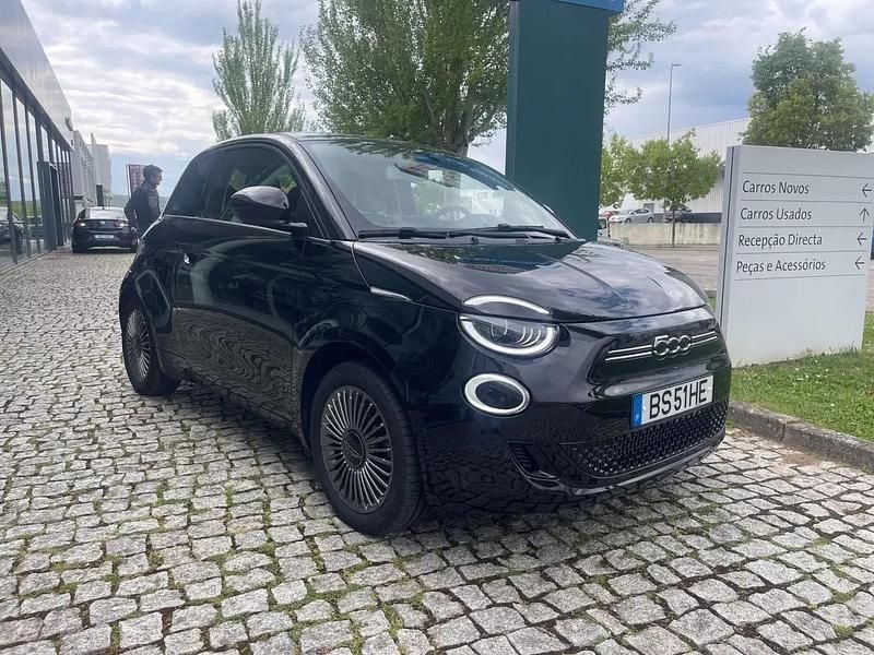 Preto Usado 2022 Fiat 500e Icon Citadino | € 19.850 (Preço justo) - Imagem 1/4