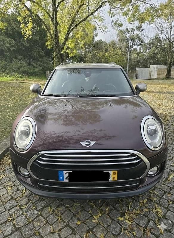 Vermelho Usado 2015 Mini Clubman Carrinha | € 14.500 (Preço justo) - Imagem 1/4