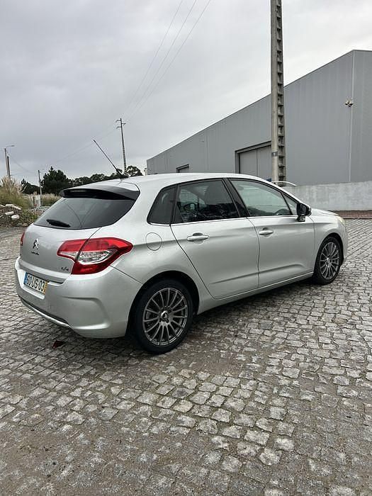 Usado Citroën C4 112 HP (82 kW) 2012 Sedan