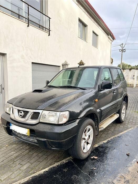 Usado 2004 Nissan Terrano SUV | € 9.500 - Imagem 1/4