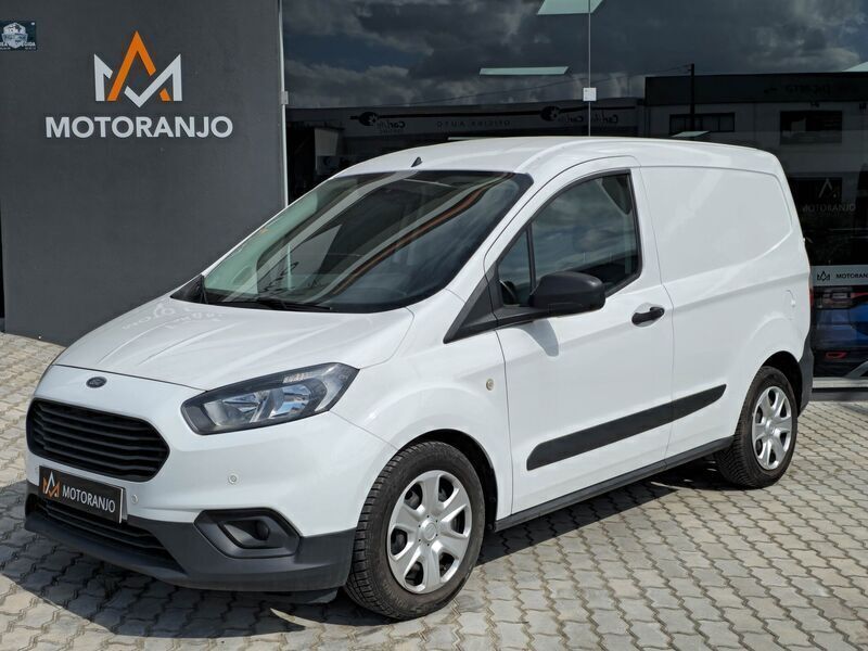 Branco Usado 2018 Ford Transit | € 12.950 - Imagem 1/4