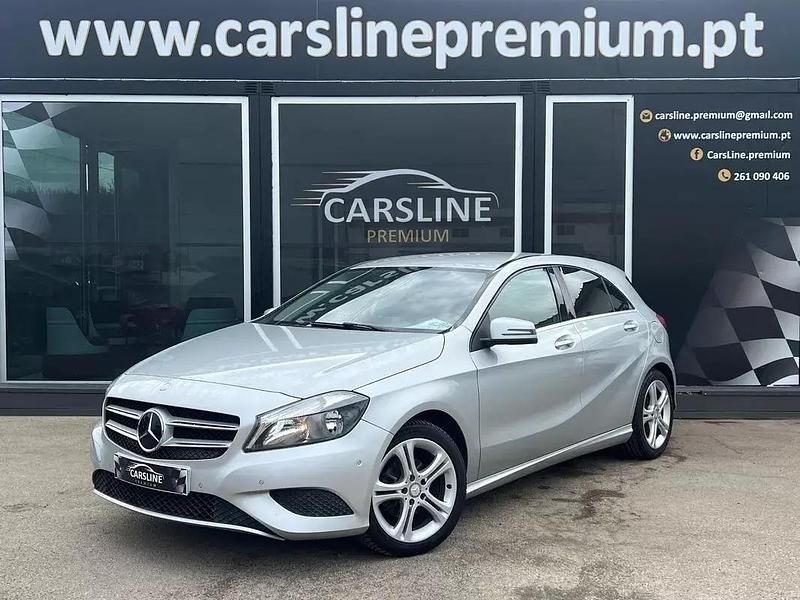 Prateado Usado 2014 Mercedes A180 Urban Citadino | € 15.900 (Preço justo) - Imagem 1/4
