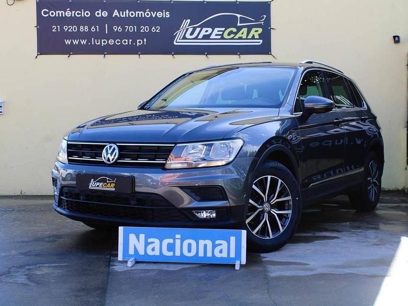Cinza Usado 2020 VW Tiguan SUV | € 27.950 (Bom preço) - Imagem 1/4