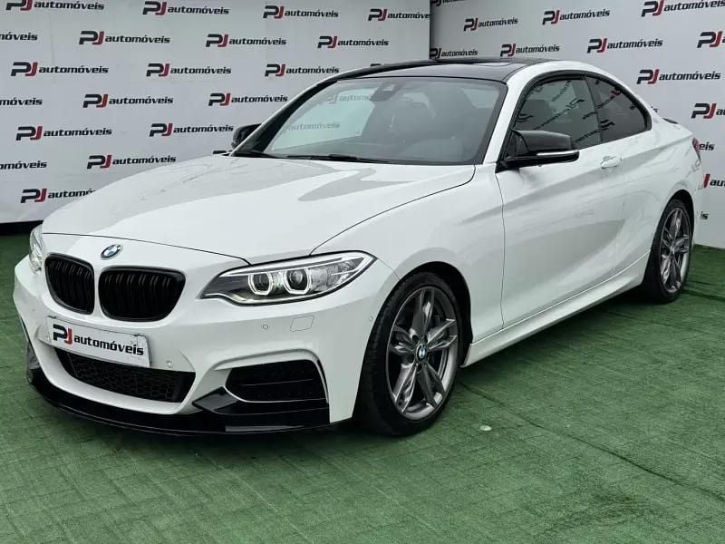 Branco Usado 2015 BMW M235 Coupé | € 29.990 - Imagem 1/4
