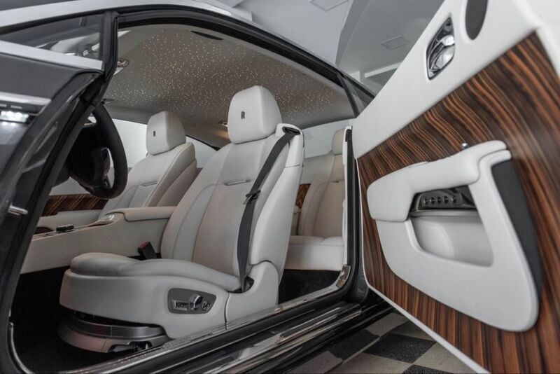 Usado Rolls Royce Phantom 632 HP (464 kW) 2014 Cinza Sedan