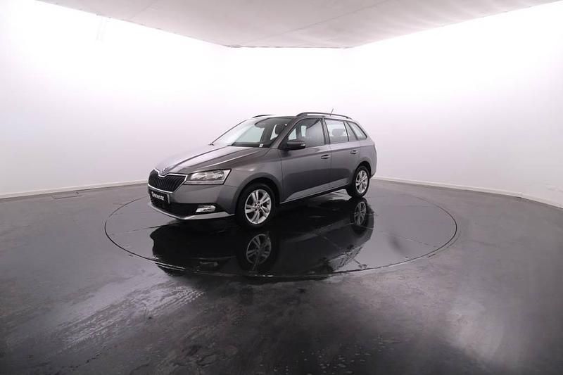 Cinza Usado 2022 Skoda Fabia Ambition Carrinha | € 17.250 (Preço elevado) - Imagem 1/4