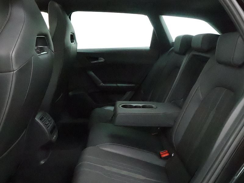 Usado Cupra Leon 150 HP (110 kW) 2024 Preto Carrinha